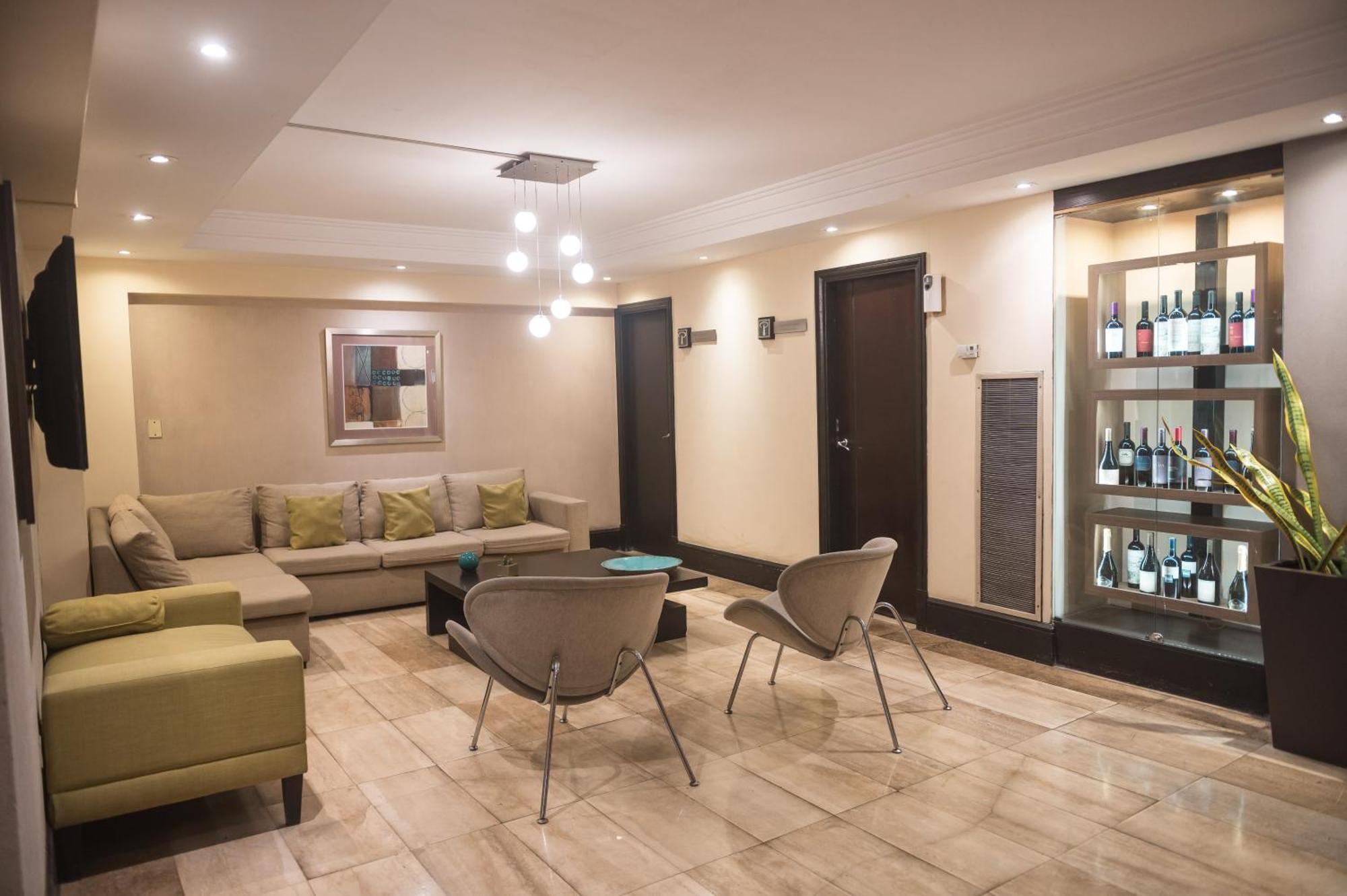 Premium Tower Suites Mendoza Luaran gambar
